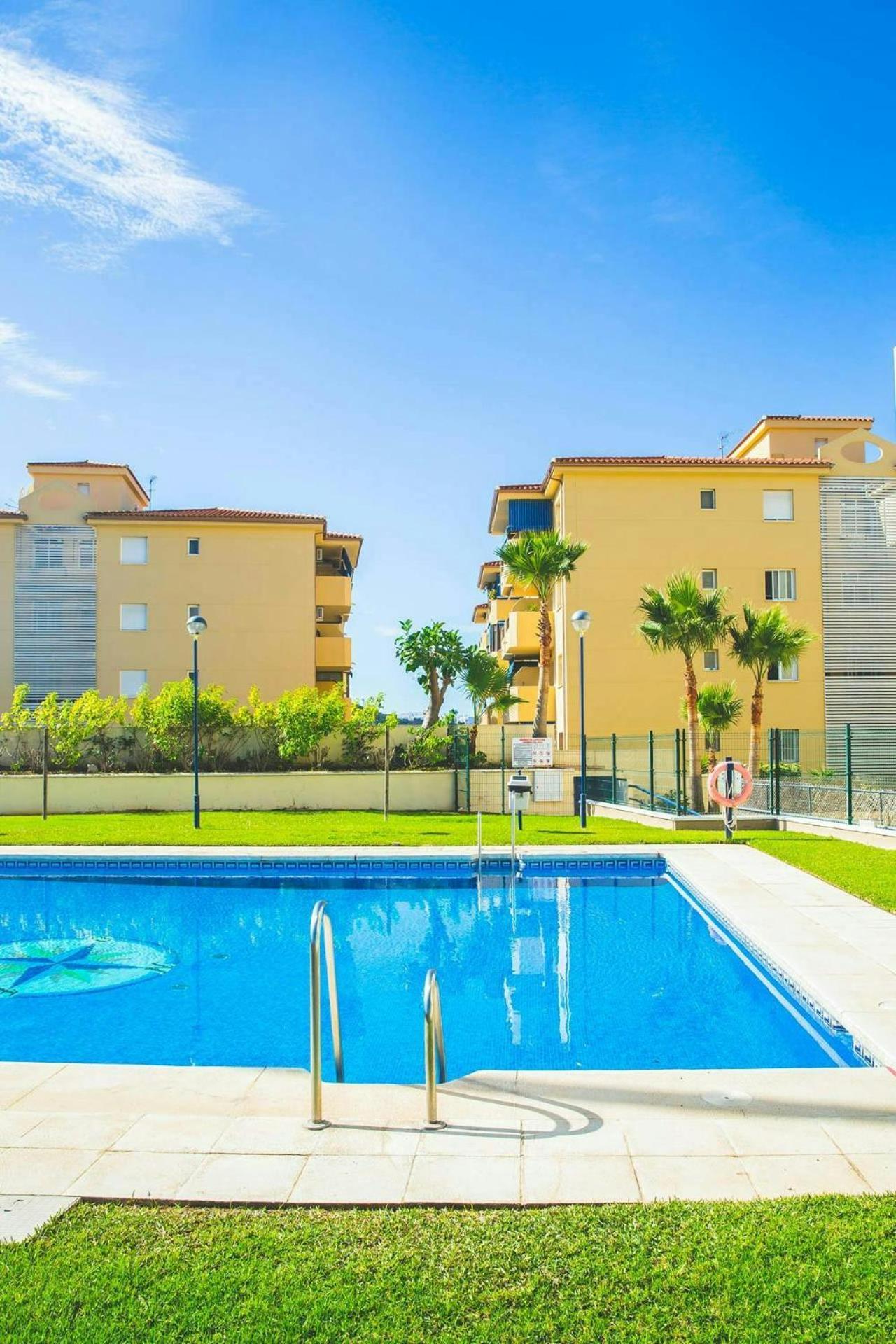 Ático 3hab. en Fuengirola cerca de la playa Exterior foto