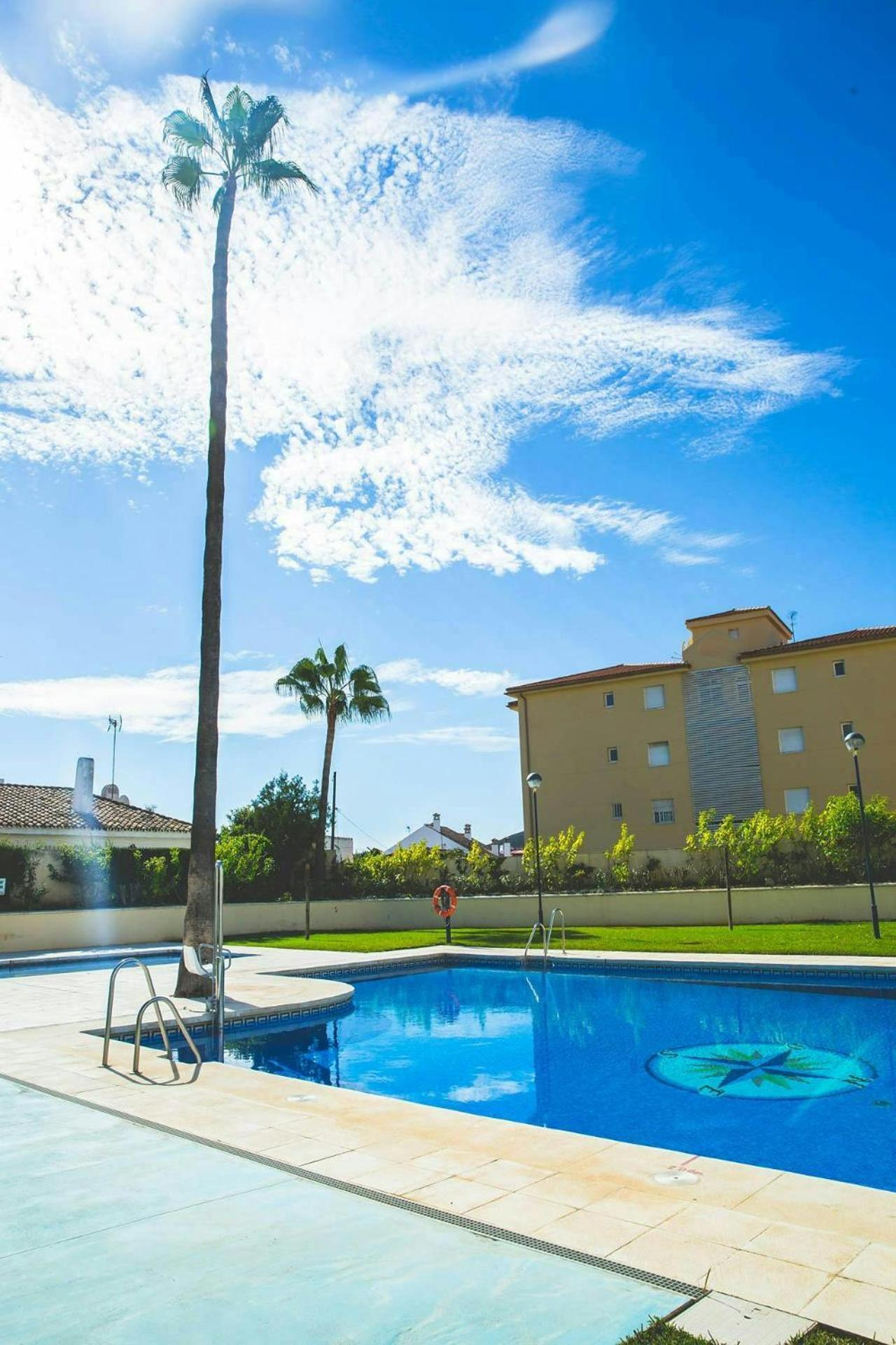 Ático 3hab. en Fuengirola cerca de la playa Exterior foto